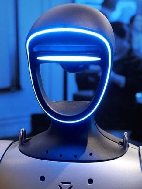Close-up of the illuminated visor of a Unitree humanoid